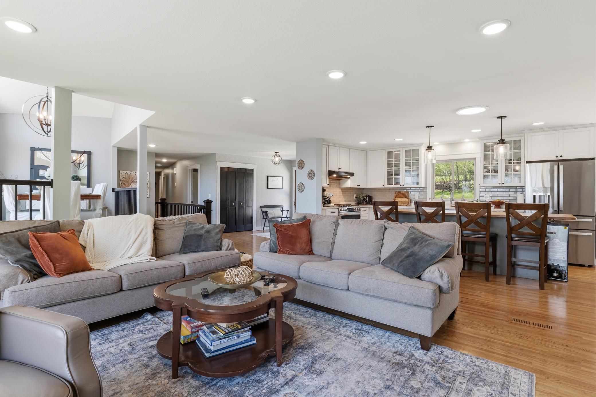 Rochester, Minnesota, 55902, United States, 5 Bedrooms Bedrooms, ,4 BathroomsBathrooms,Residential,Active,2051987