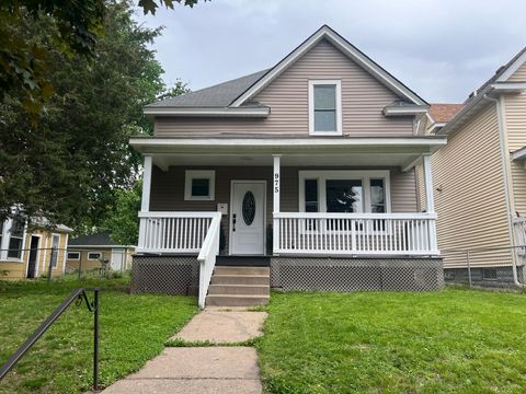 975 4th Street E Saint Paul MN 55106