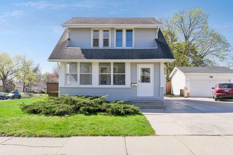 Photo of 221 E 48th Street, Minneapolis, MN 55419 (MLS # 7056307)
