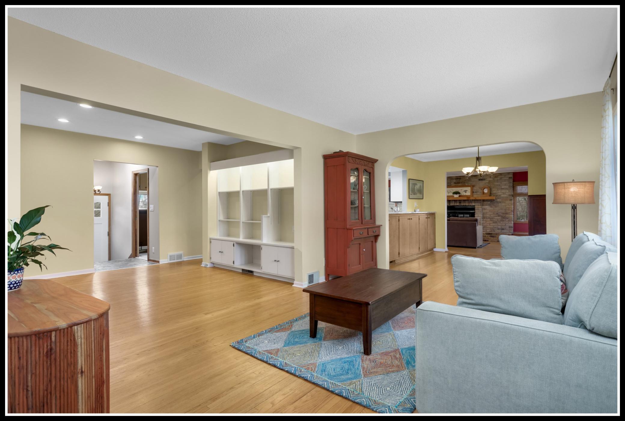 15125 Glen Oak Street