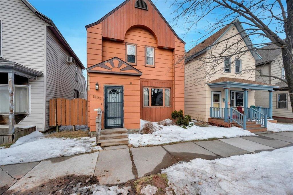 Photo of 1825 Oakes Avenue, Superior, WI 54880 (MLS # 7029431)