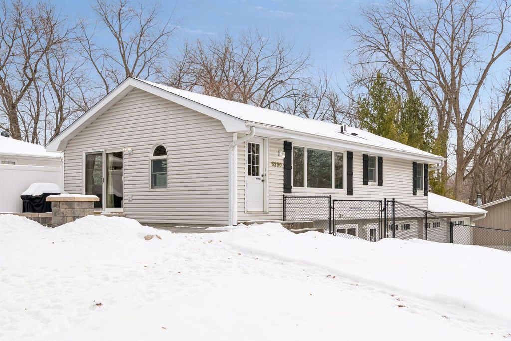 Photo of 6290 Yucca Lane N, Maple Grove, MN 55311 (MLS # 7011086)