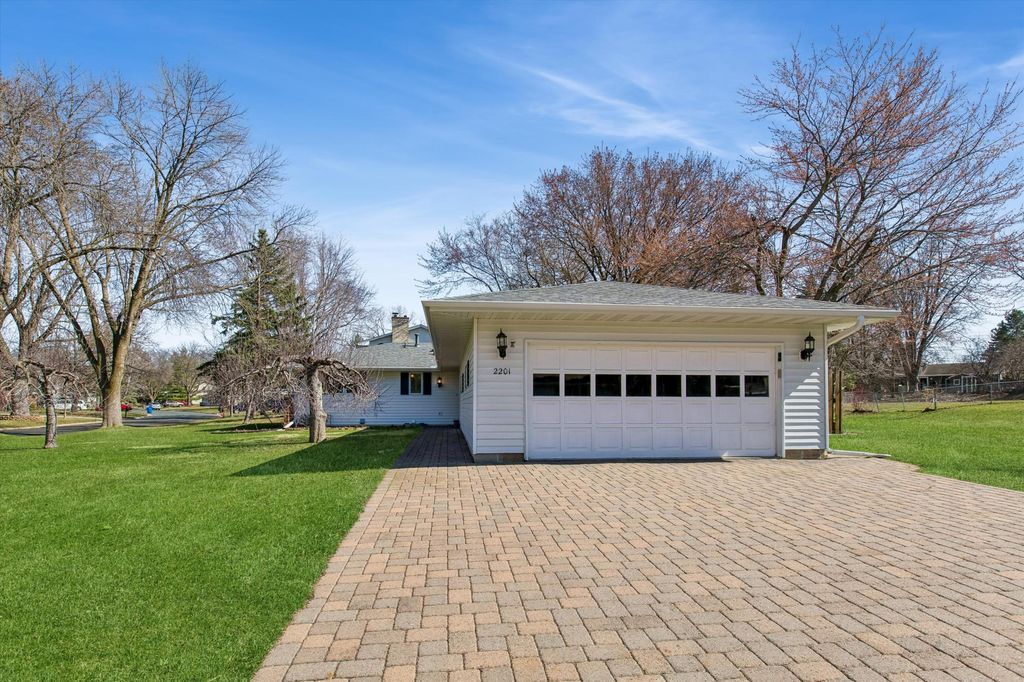 Photo of 2201 Tamarack Lane, Burnsville, MN 55337 (MLS # 7020691)