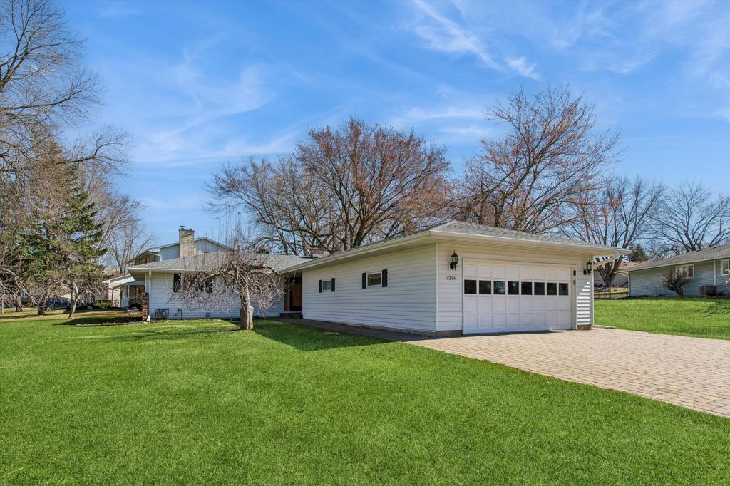 Photo of 2201 Tamarack Lane, Burnsville, MN 55337 (MLS # 7020691)