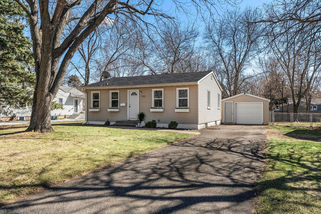 Photo of 932 Monroe Street, Anoka, MN 55303 (MLS # 7024543)