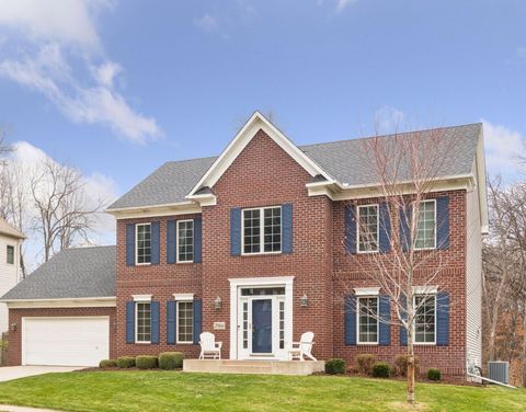 2066 Stone Creek Drive Chanhassen MN 55317