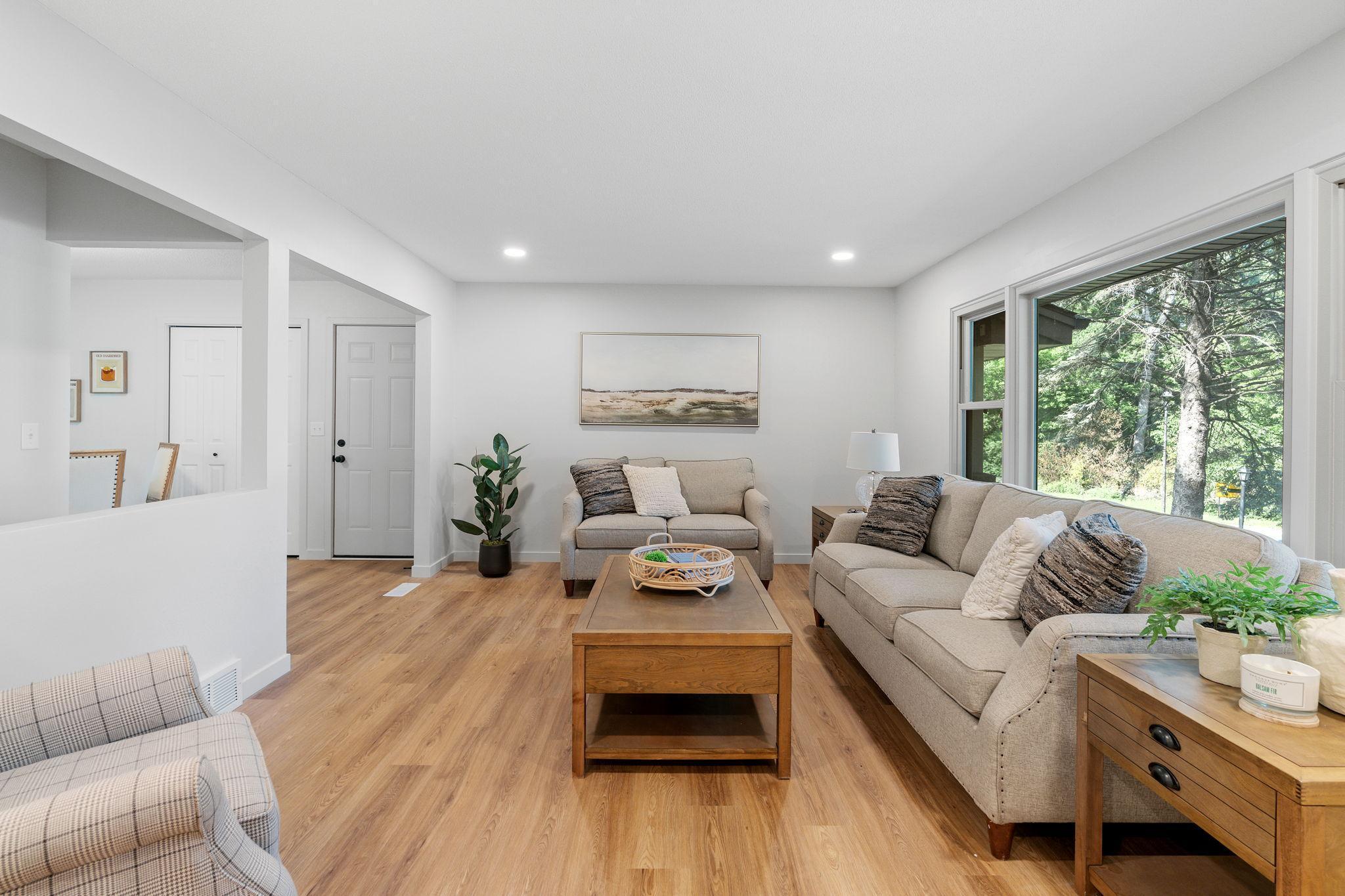 13001 Glenview Drive