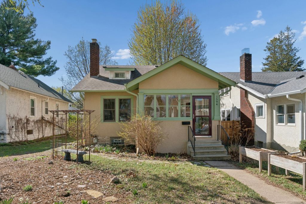 Photo of 1594 Wellesley Avenue, Saint Paul, MN 55105 (MLS # 7021503)