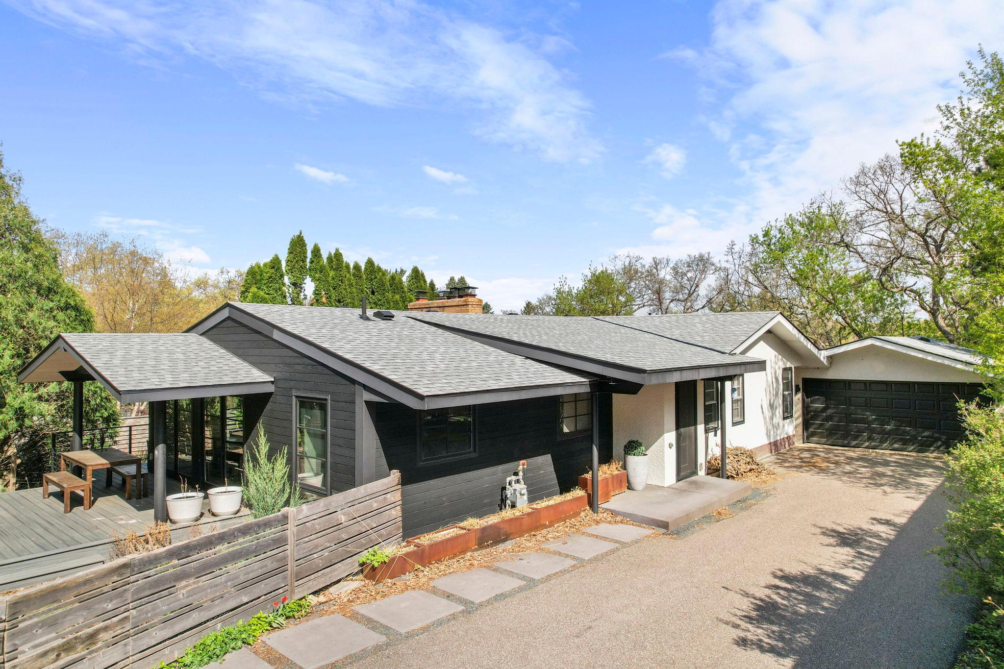 4216 Poplar Drive
