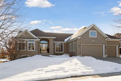 1207 Adrian Drive Chaska MN 55318