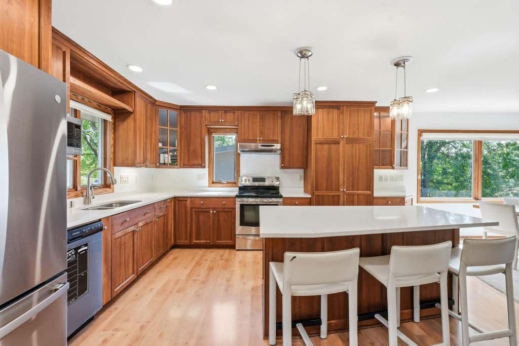 Photo of 29 Orme Court, Saint Paul, MN 55116 (MLS # 7129279)