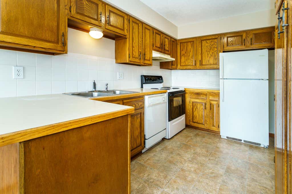 Photo of 10332 Balsam Lane, Eden Prairie, MN 55347 (MLS # 7094623)