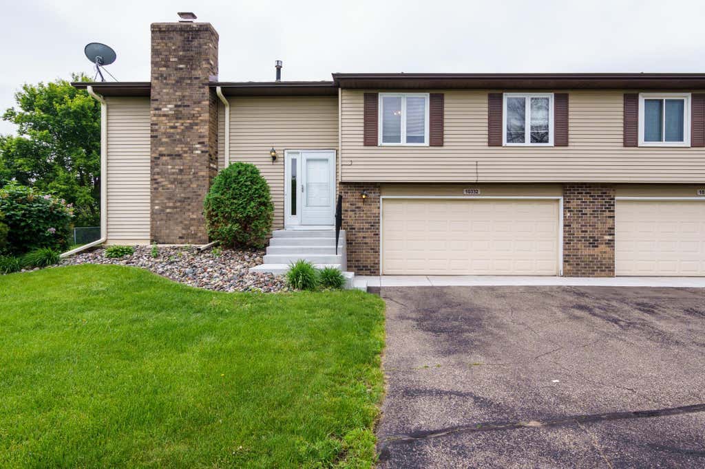 Photo of 10332 Balsam Lane, Eden Prairie, MN 55347 (MLS # 7094623)