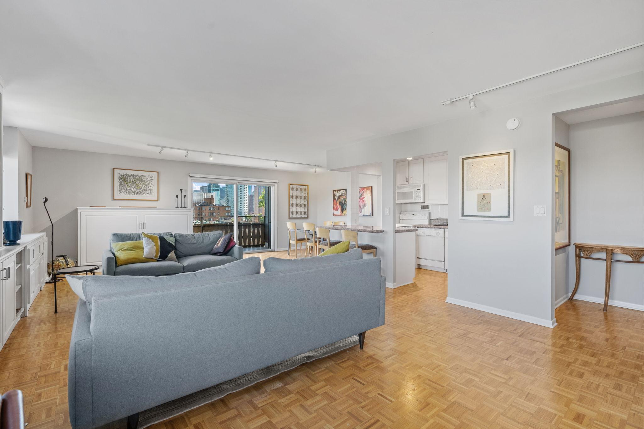 410 Groveland Avenue 602