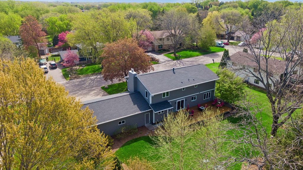 Photo of 1847 Faro Lane, Mendota Heights, MN 55118 (MLS # 7059597)