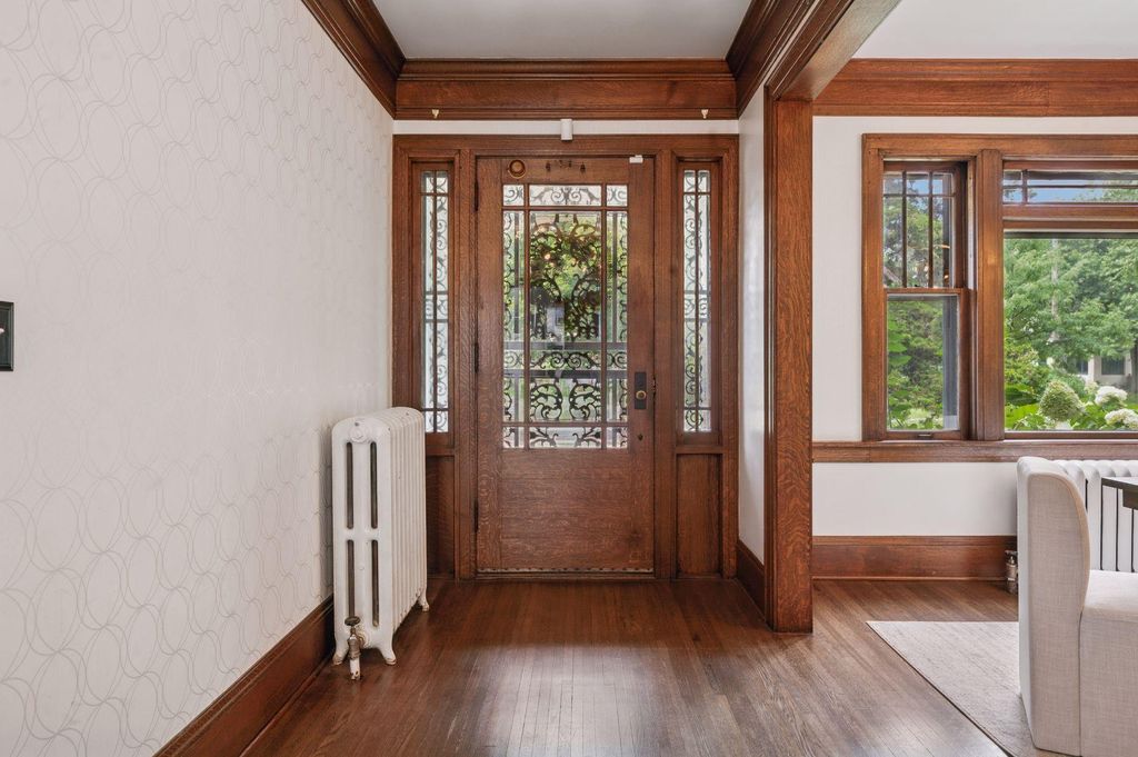 Photo of 5051 Lyndale Avenue S, Minneapolis, MN 55419 (MLS # 6739925)