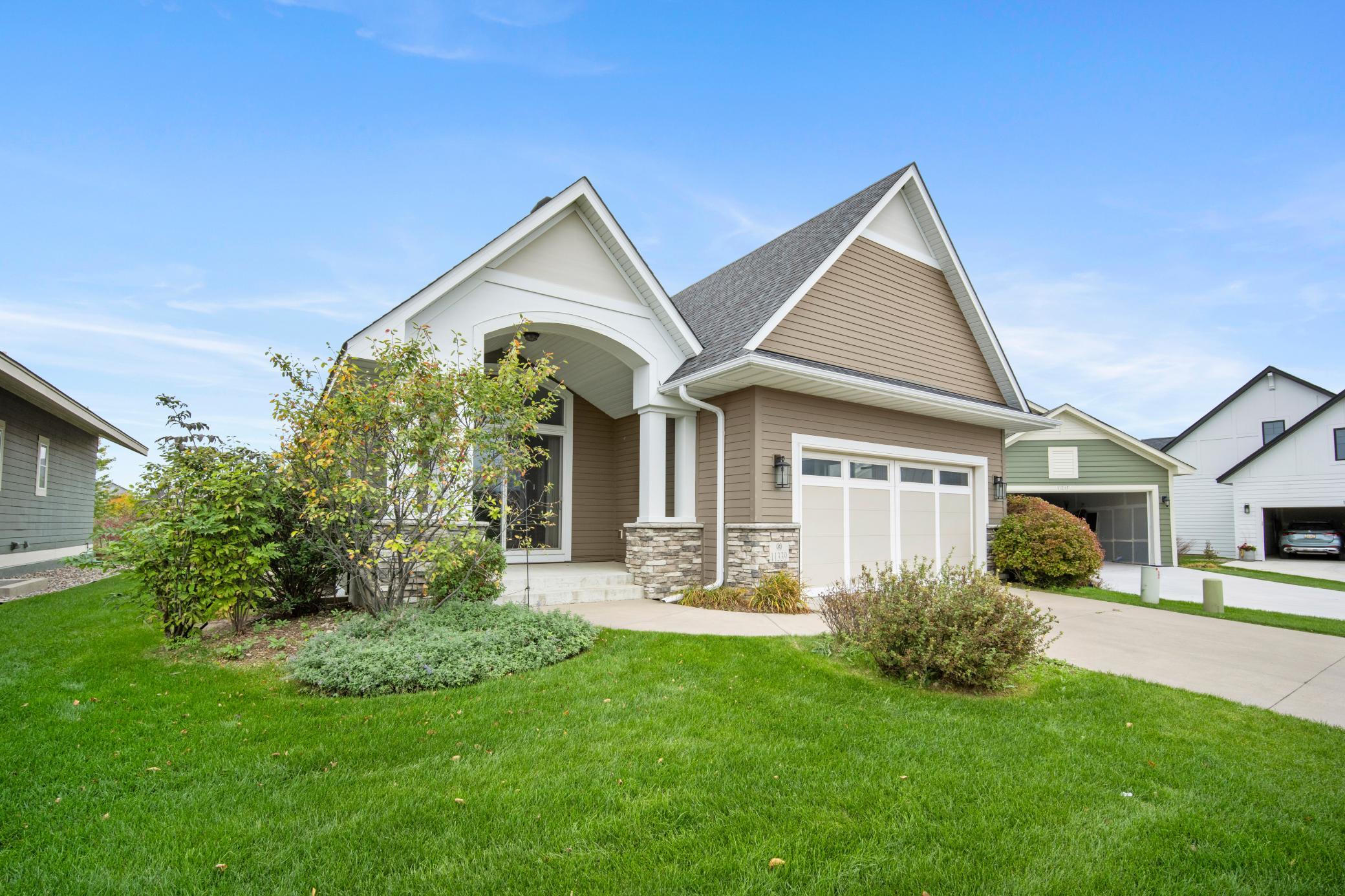 11339 Wildflower Drive N