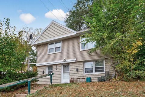 804 8th Avenue S South Saint Paul MN 55075