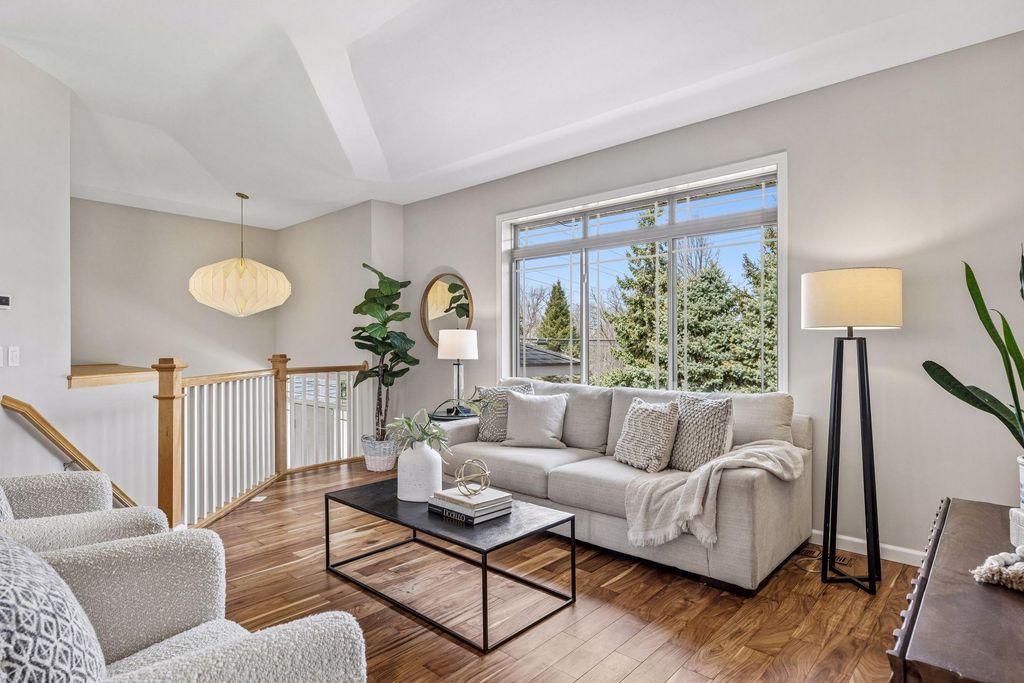 Photo of 5000 Oxford Avenue, Edina, MN 55436 (MLS # 7024770)