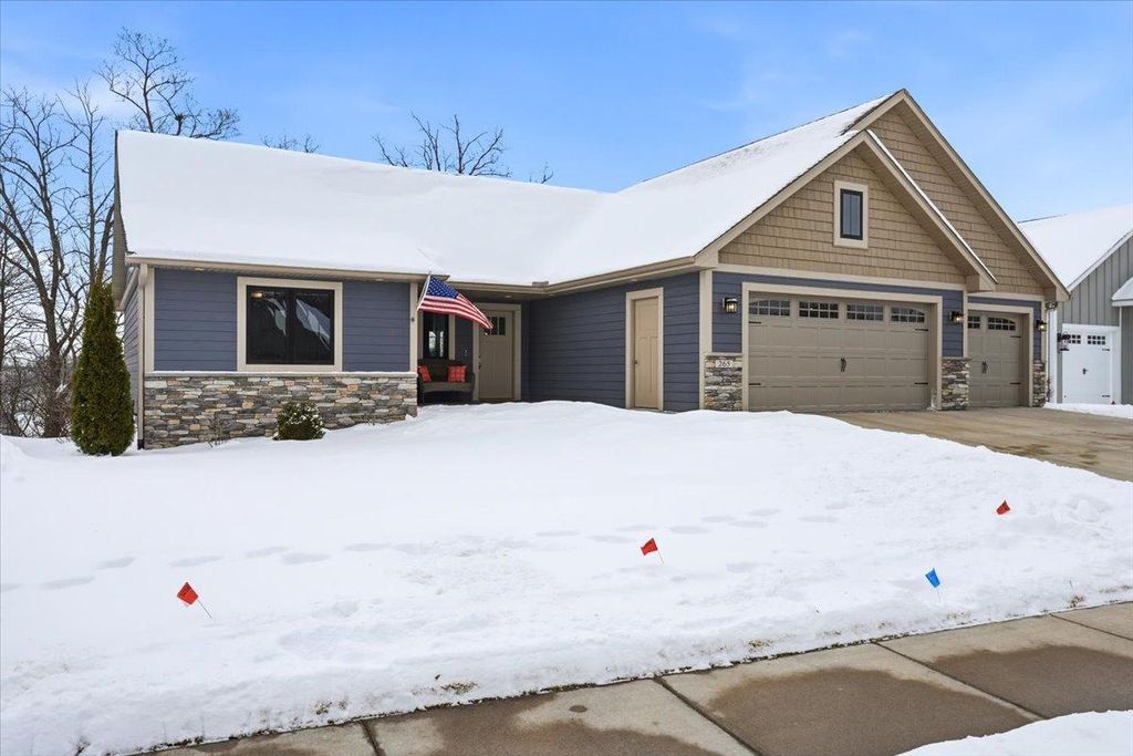 Photo of 265 Vista Circle, River Falls, WI 54022 (MLS # 7034180)