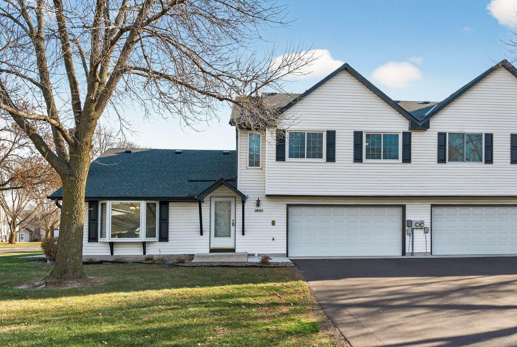 3691 Gershwin Lane N