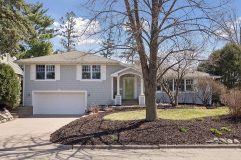 Photo of 5521 Halifax Lane, Edina, MN 55424 (MLS # 7058697)