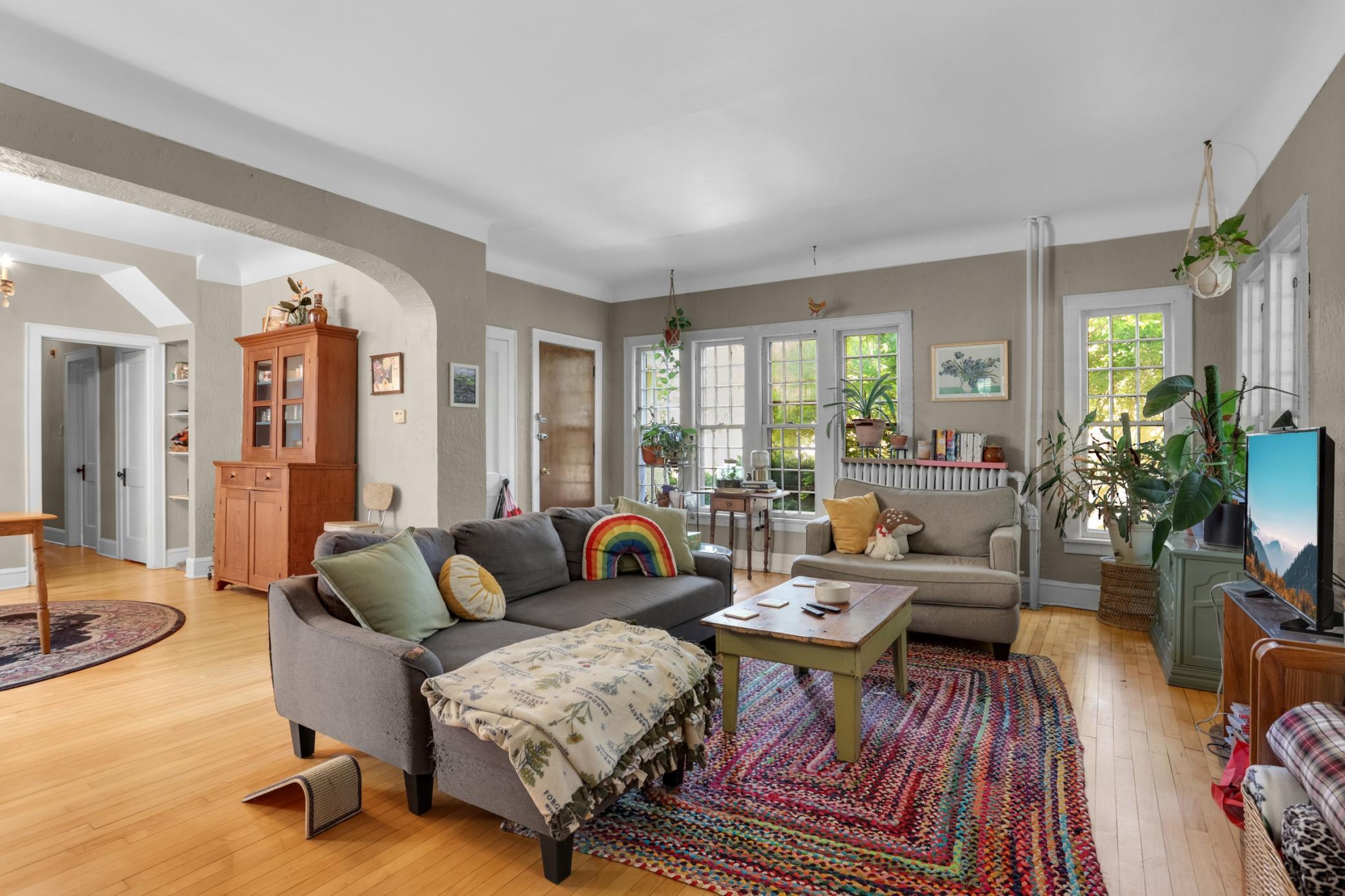 116 Lexington Parkway N