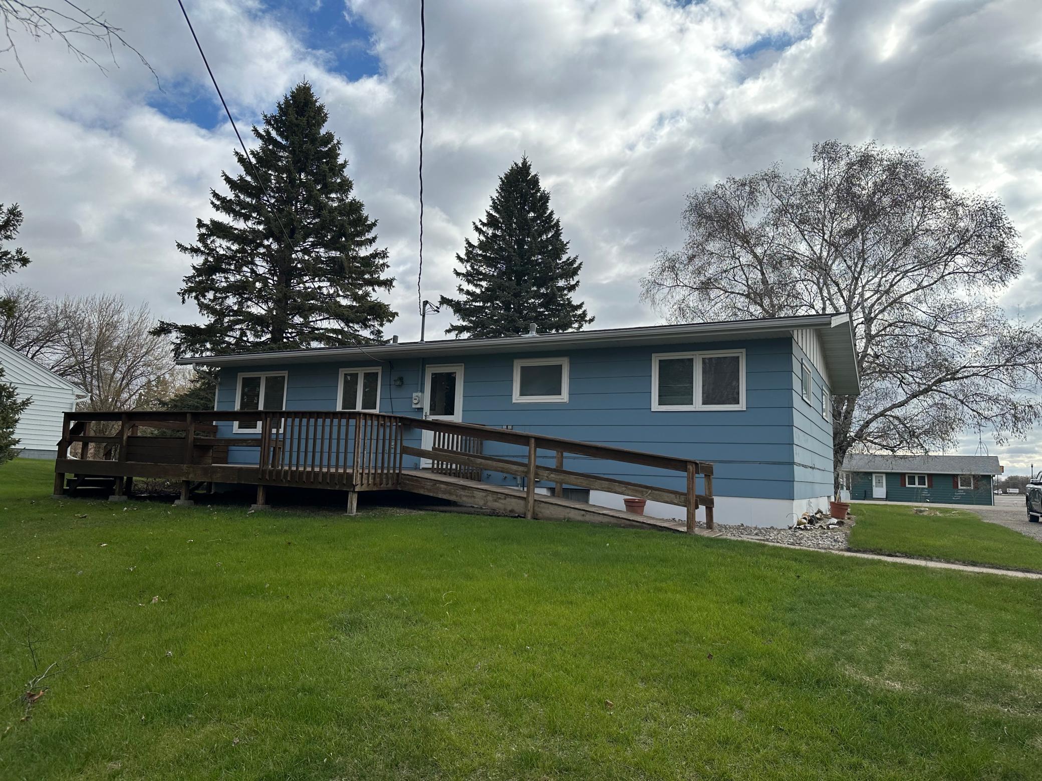 436 Oak Hills Drive