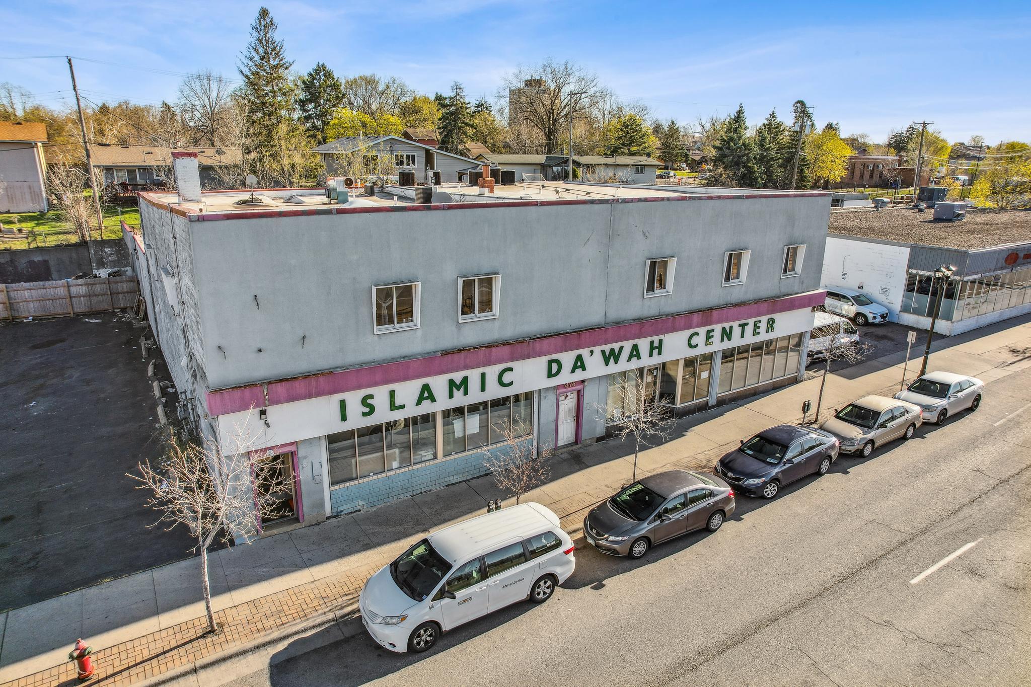 478 W University Avenue W
