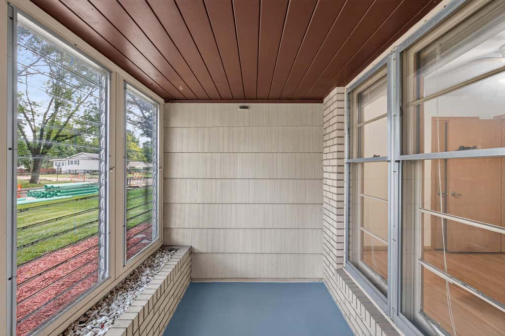 Photo of 1345 Smith Avenue S, West Saint Paul, MN 55118 (MLS # 7095942)