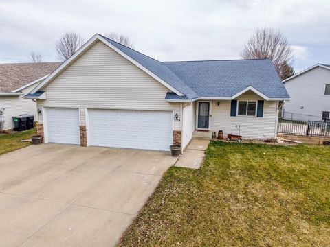 1154 Peregrine Dr SE Rochester MN 55904