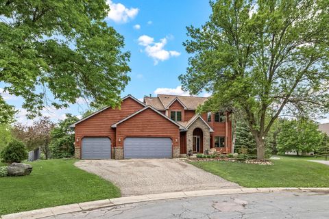 1130 Dove Court Chanhassen MN 55317