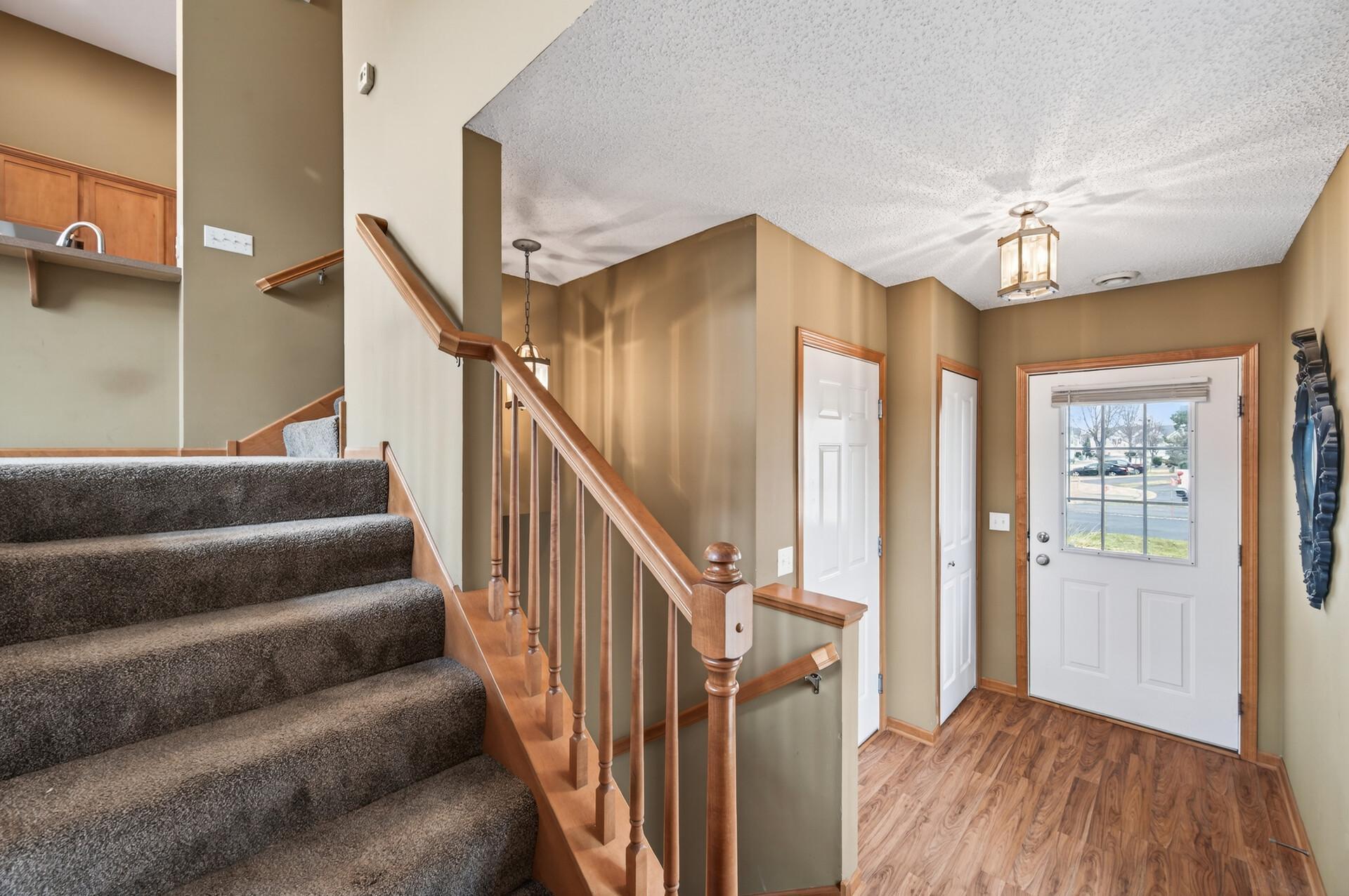 15422 Foster Drive N