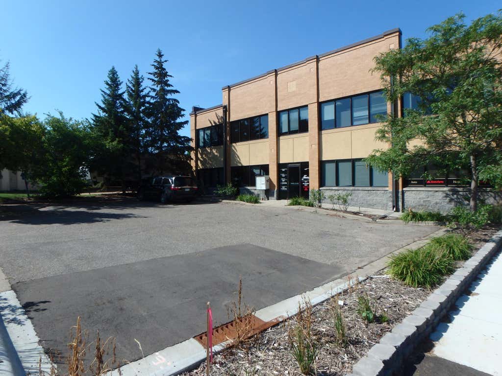 Photo of 112 E 5th Street #101, Chaska, MN 55318 (MLS # 7105407)