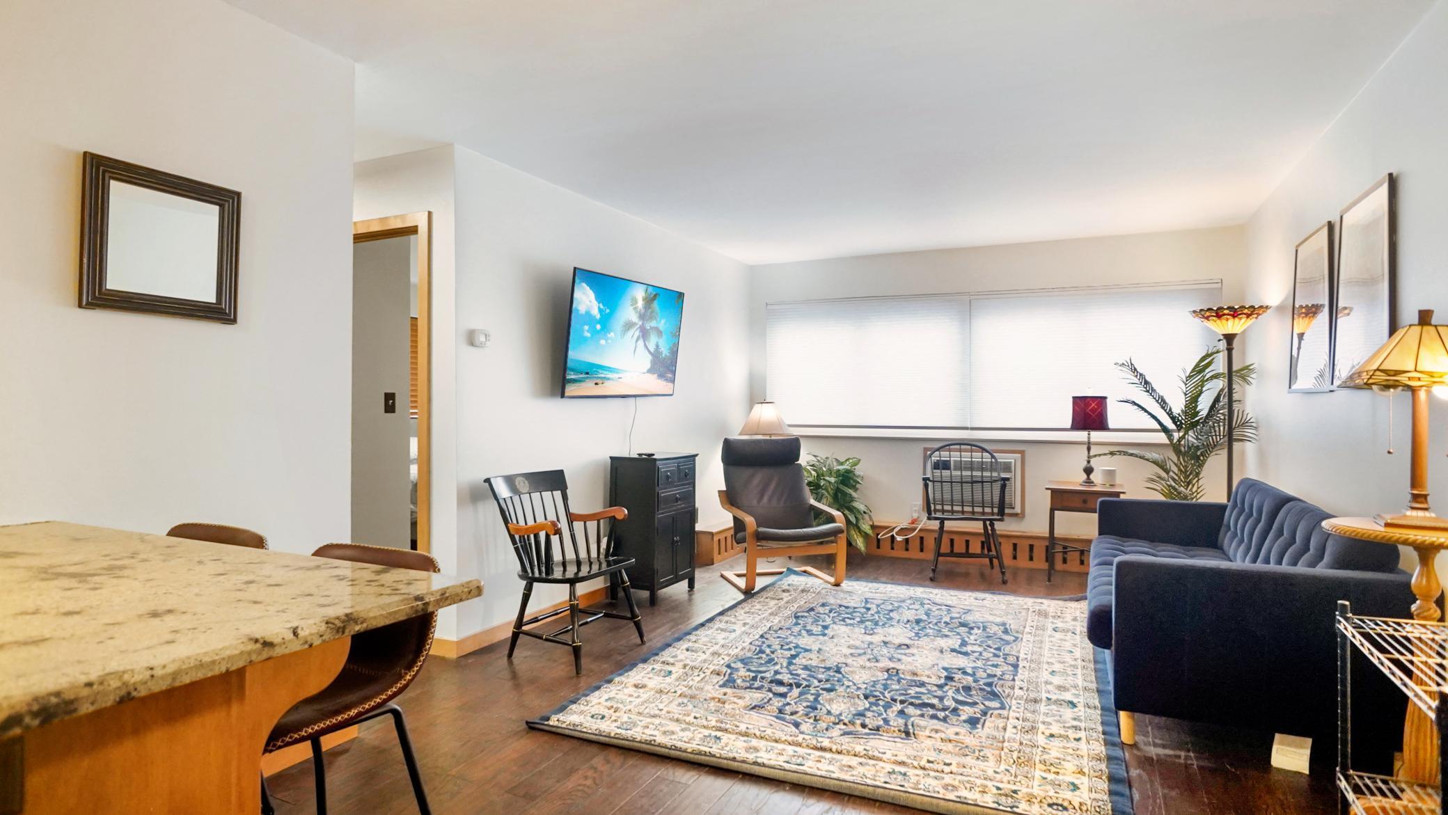 1800 Lasalle Avenue 106
