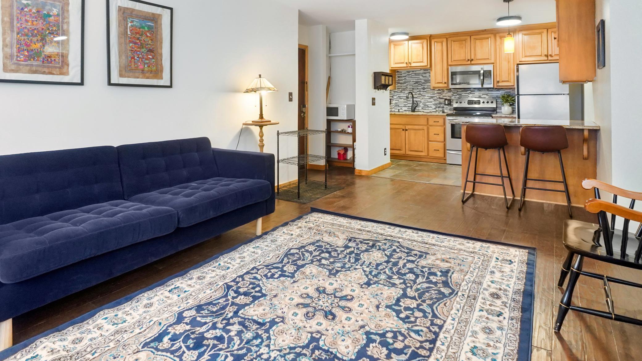 1800 Lasalle Avenue 106