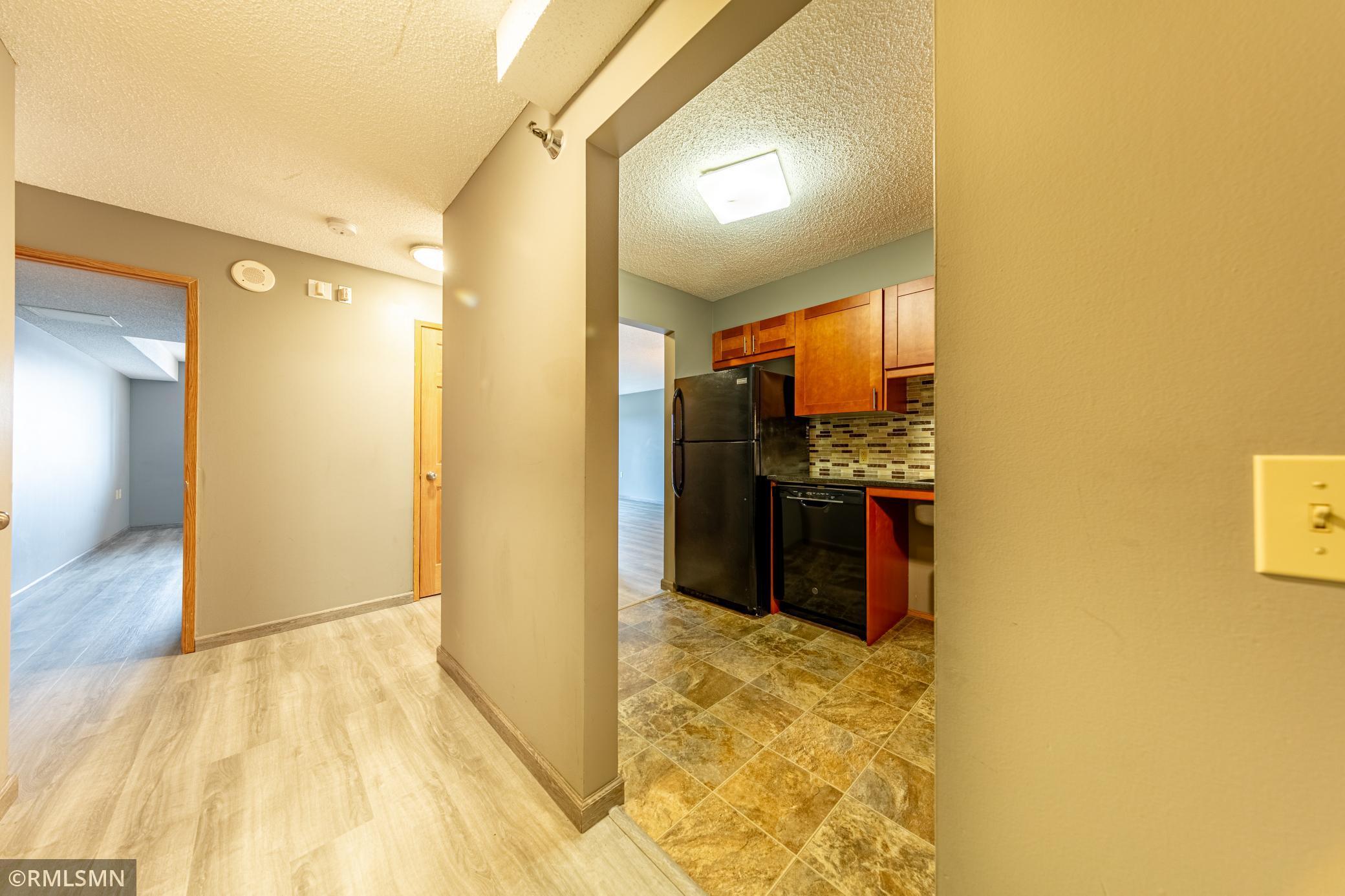 78 10th Street E 805