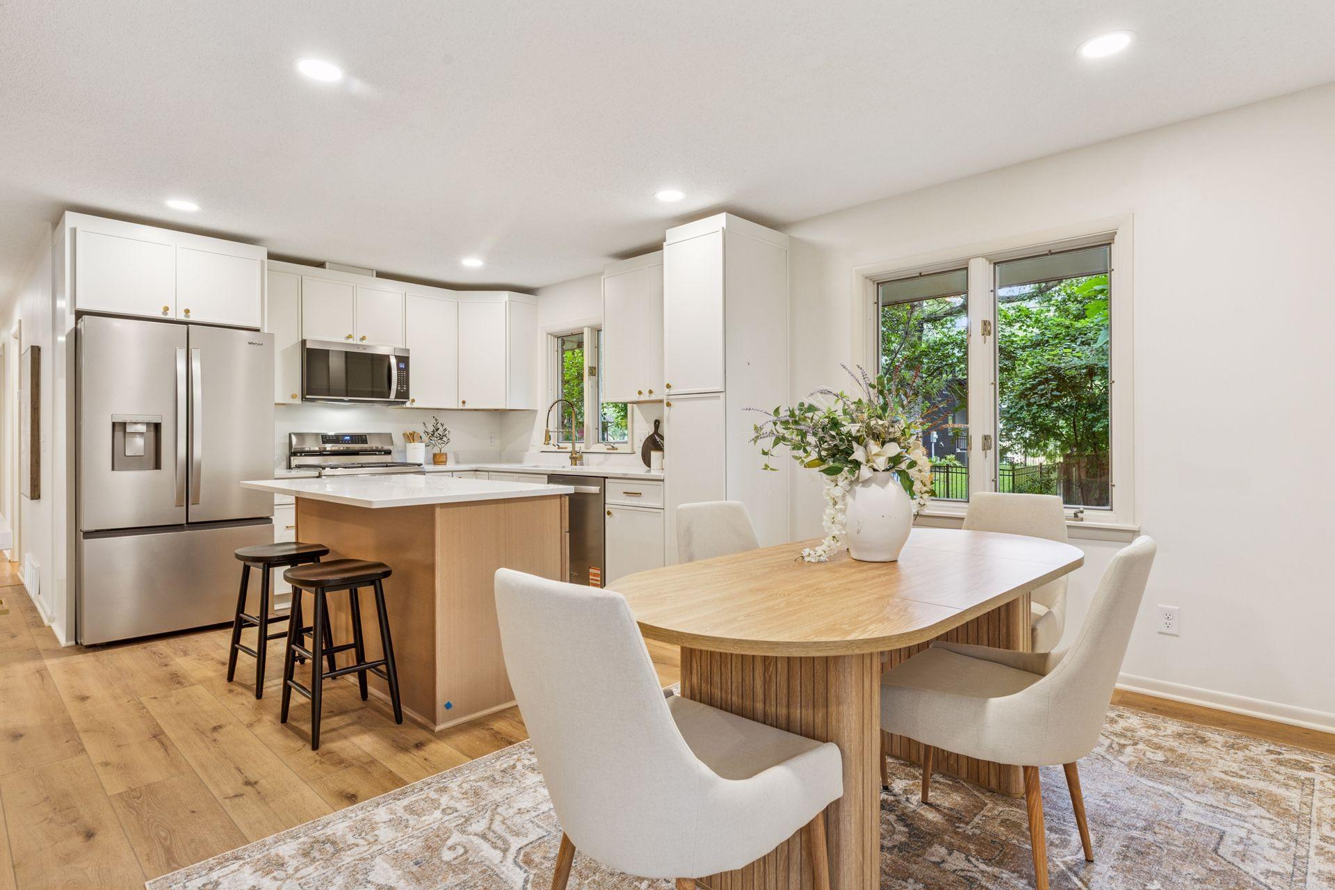 125 Hampshire Avenue N