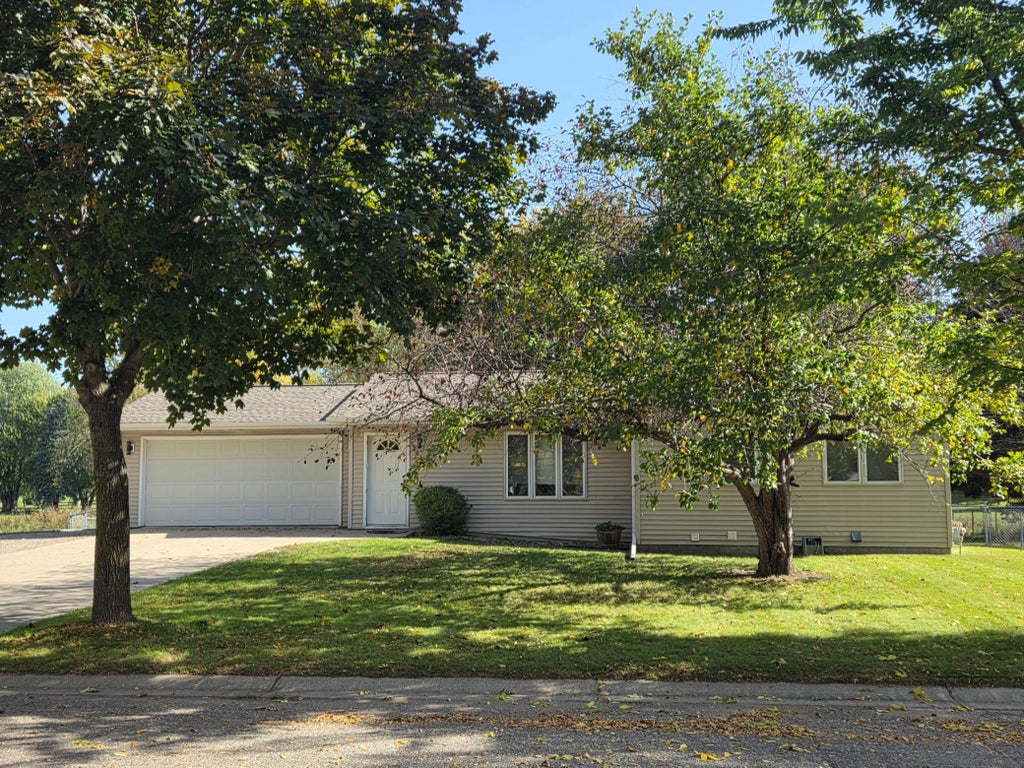 Photo of 801 19th Street SE, Willmar, MN 56201 (MLS # 7158279)