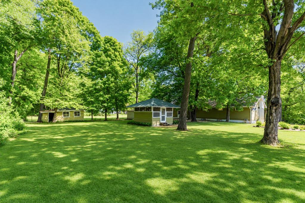 22805 Thompson Point Road