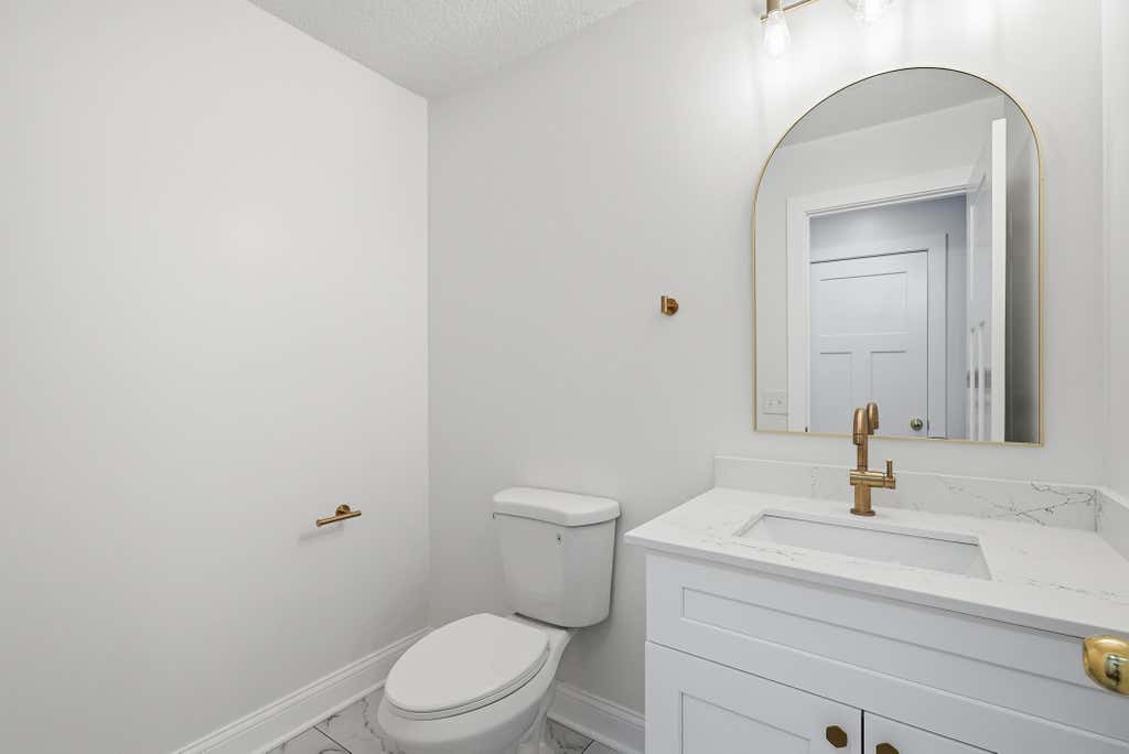 Photo of 1521 Archwood Road, Hopkins, MN 55305 (MLS # 7100350)