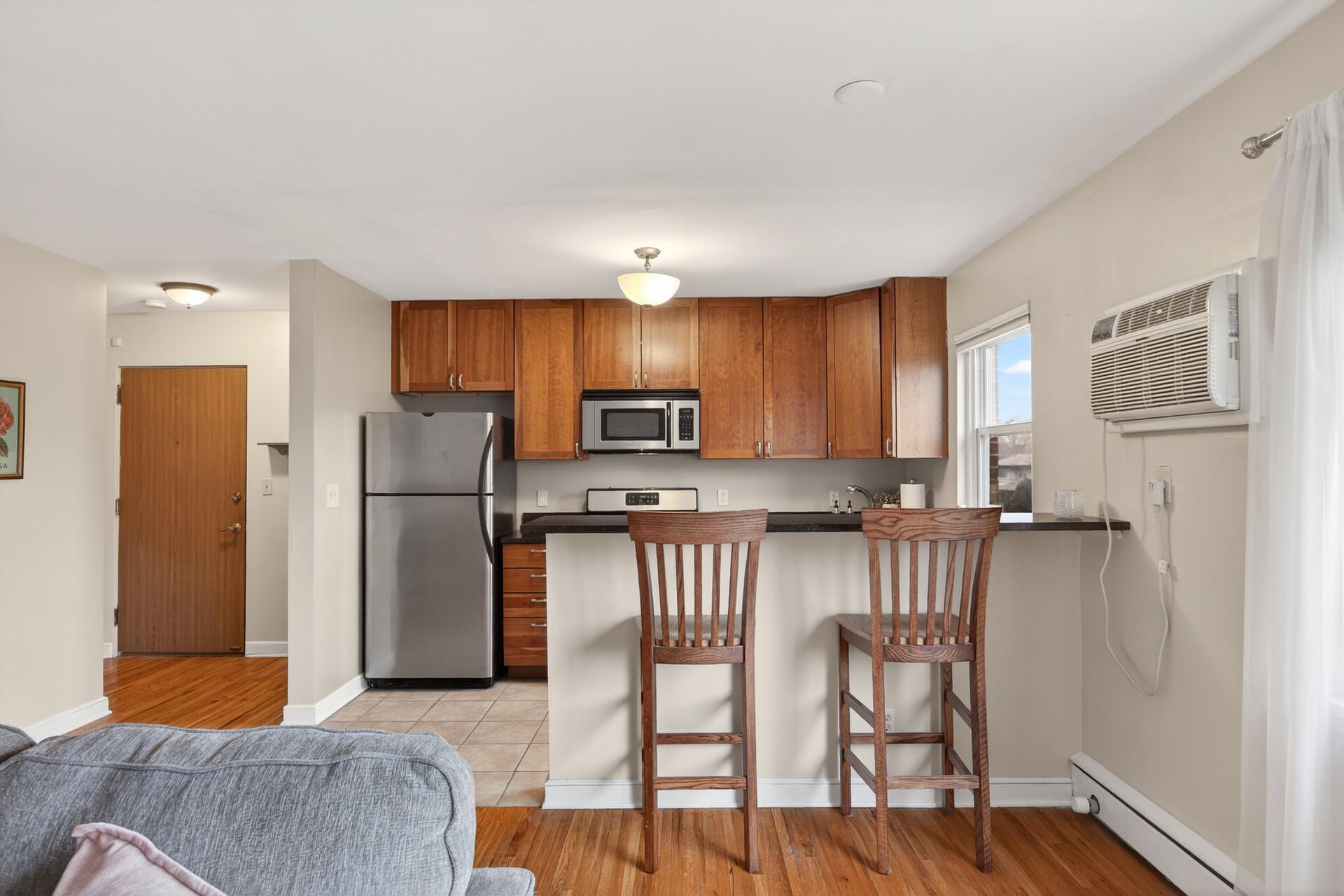 4517 Grand Avenue S 206