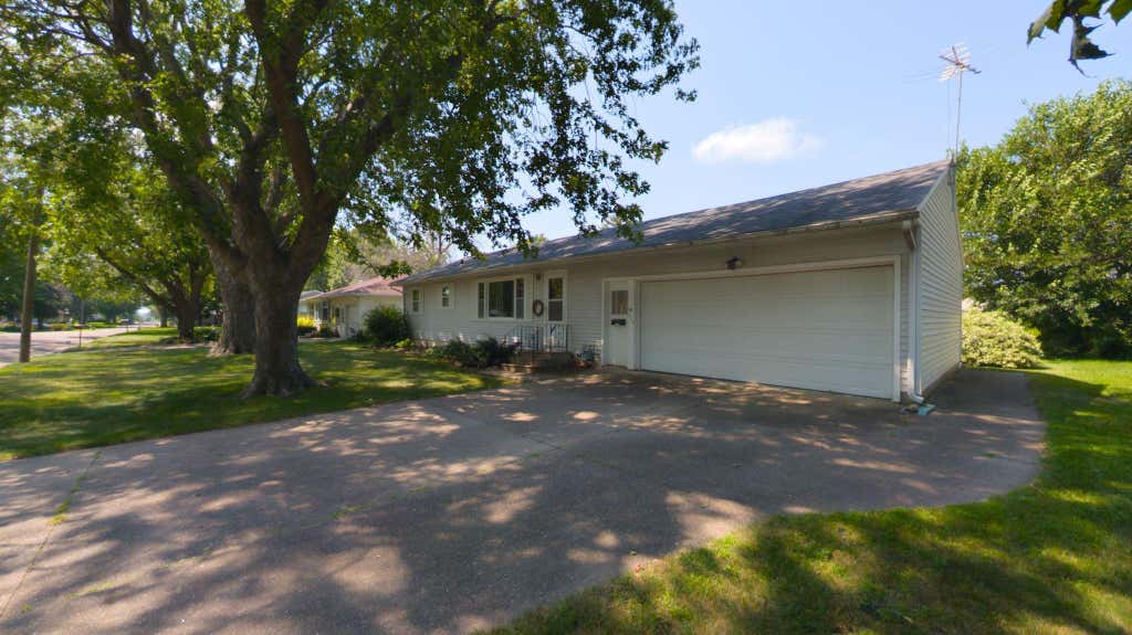Photo of 2214 Milo Avenue, Albert Lea, MN 56007 (MLS # 7120422)