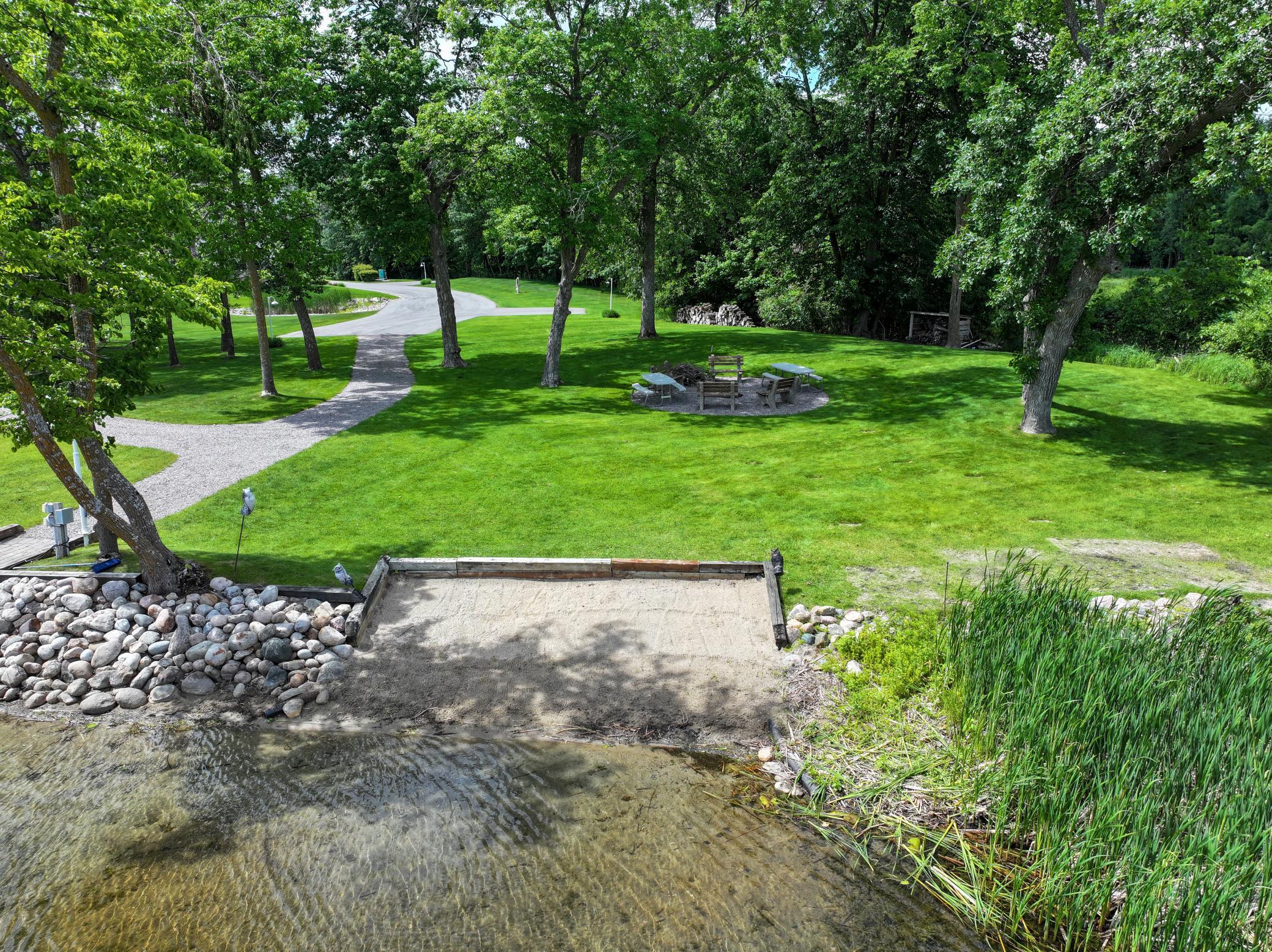 2729 Arrowwood Drive NW