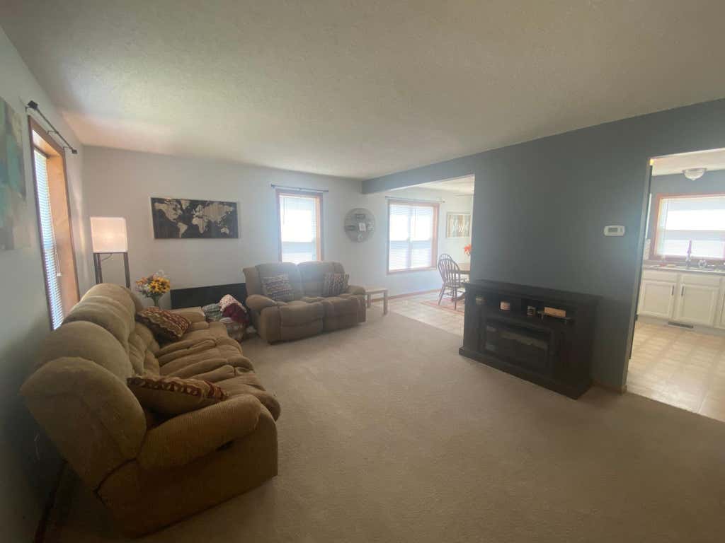 Photo of 805 3rd Avenue NE, Plainview, MN 55964 (MLS # 7111040)