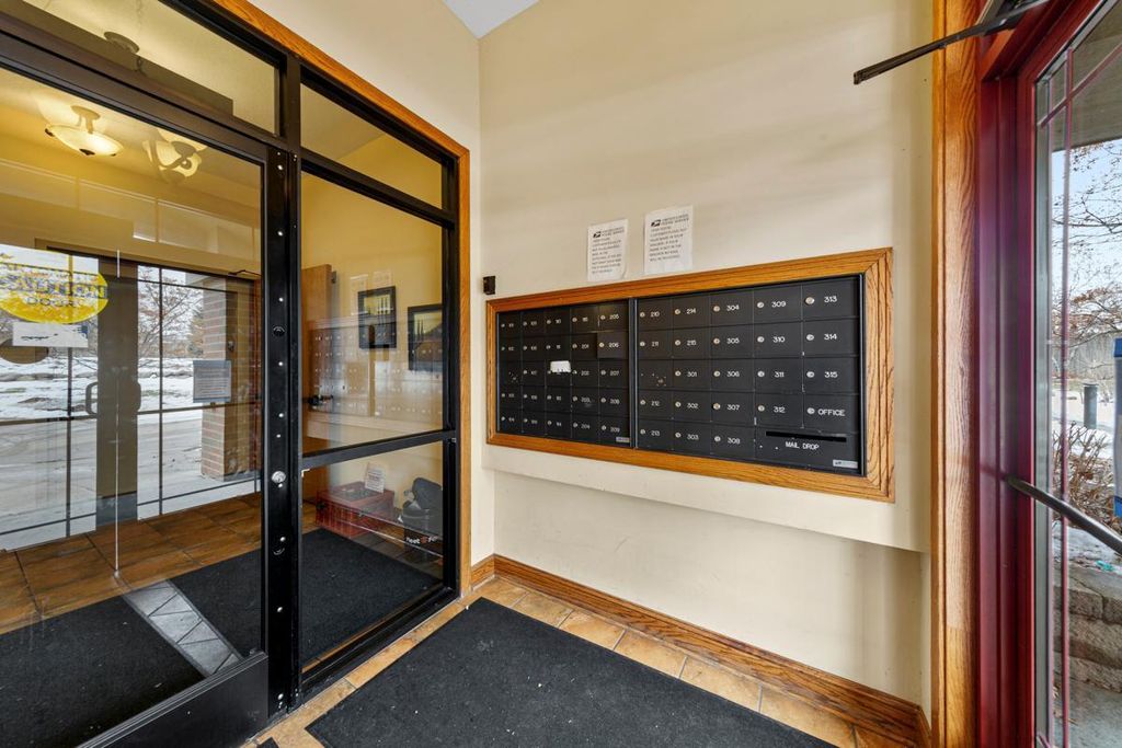 Photo of 2530 E 34th Street #112, Minneapolis, MN 55406 (MLS # 7008511)