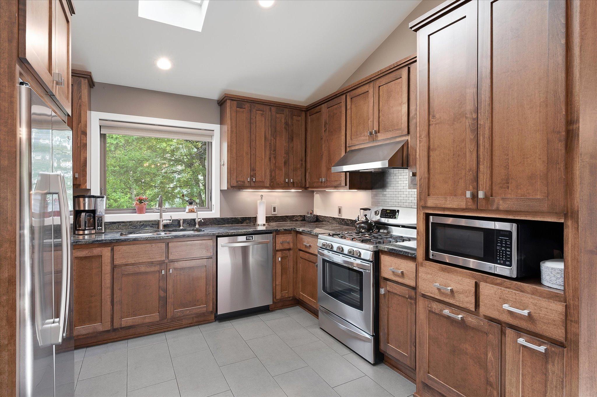 15809 Nursery Drive