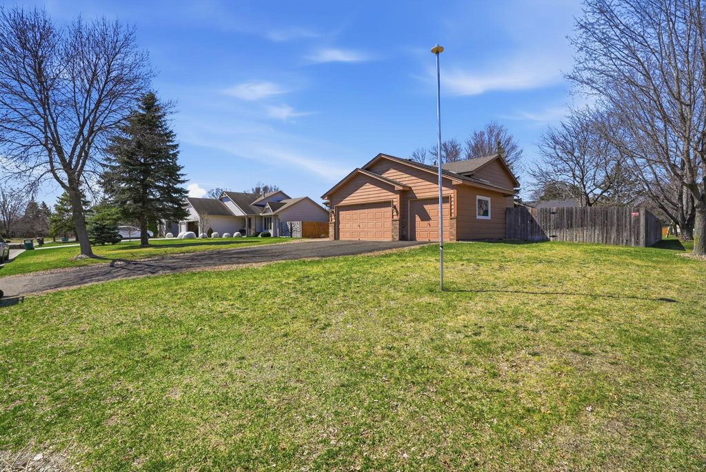 Photo of 12048 Zea Street NW, Coon Rapids, MN 55433 (MLS # 7058045)