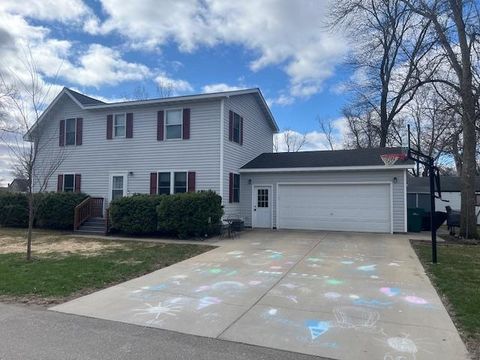 Photo of 327 swift Avenue N, Litchfield, MN 55355 (MLS # 7057211)