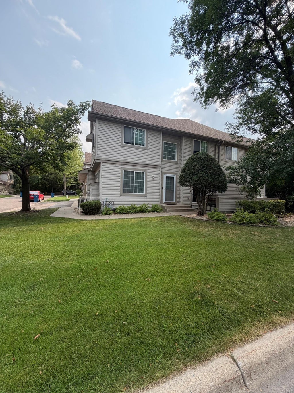 Photo of 1056 Lovell Avenue W, Roseville, MN 55113 (MLS # 7117423)